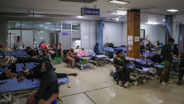 Evakuasi Korban Tabrakan KA Argo Bromo–KRL di Bekasi Timur Berlangsung 10 Jam