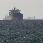 Iran dan Oman Kenakan Biaya Transit Selat Hormuz hingga Rp33,9 Miliar per Kapal