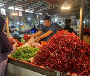 Harga Cabai Rawit Maupun Merah di Pasar Angso Duo Rp50.000 per Kilogram