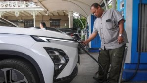 Pemprov DKI Lanjutkan Bebas Pajak dan Ganjil Genap Mobil Listrik