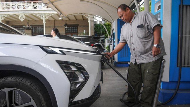 Pemprov DKI Lanjutkan Bebas Pajak dan Ganjil Genap Mobil Listrik