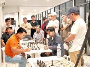 Turnamen 10 Best Chess Player Jambi 2026 Memanas! Herdi Amanda Tahan MN Rori Muldianto, Duel Sengit Miduk vs Sugianto Bikin Penonton Tegang