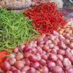 Harga Sembako Pasar Angso Duo: Cabai Merah dan Bawang Putih Naik Tajam