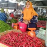 Harga Sembako di Pasar Angso Duo Stabil, Cabai Turun 11,76 Persen