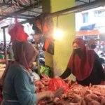 Kabut Asap Jambi Makin Pekat, Harga Sembako di Pasar Angso Duo Masih Stabil