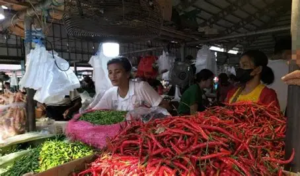Harga Cabai  Merah Hari Ini di Pasar Angso Duo Turun