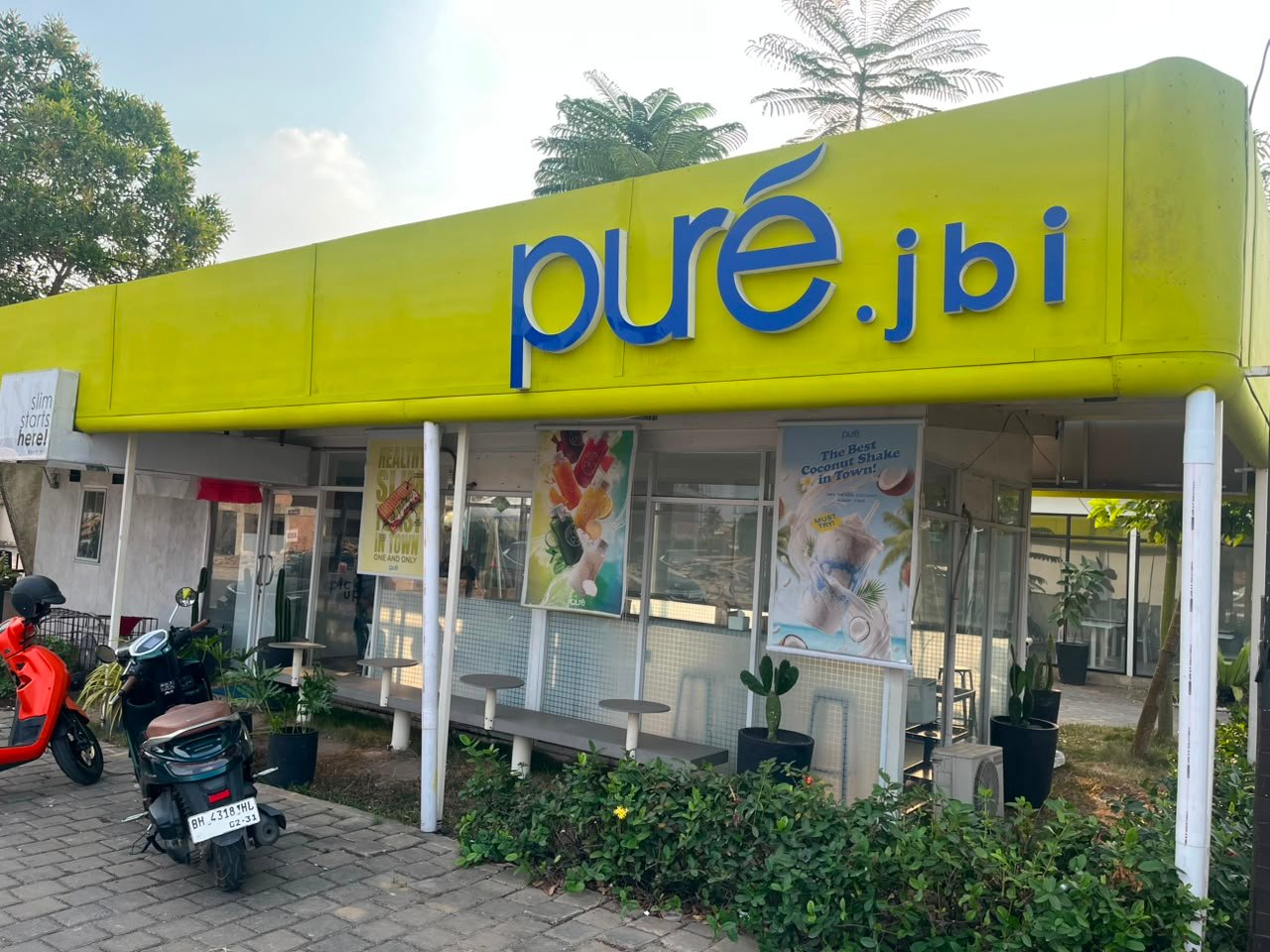 Mengusung Konsep Fast Food Sehat, Pure.jbi di JBC Ajak Masyarakat Jambi Terapkan Lifestyle Tanpa “Siksaan”