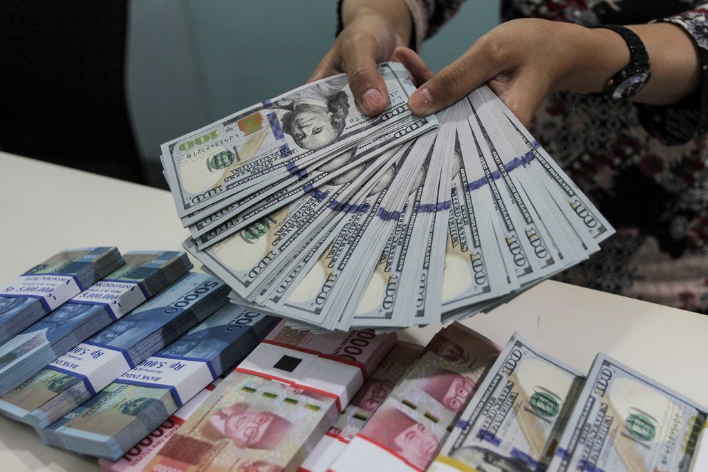 Rupiah Balik Tertekan! Cek Kurs Dolar di BCA, Mandiri, BRI dan BNI