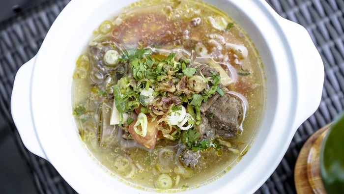 Rahasia Sop Kambing Bening Tanpa Bau Prengus, Dijamin Gurih dan Segar!