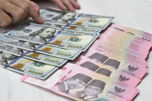 Rupiah Balik Melemah! Dolar AS Kini di Rp17.795