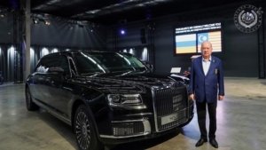 Raja Malaysia Sultan Ibrahim Iskandar Koleksi Mobil Putin, Limosin Aurus Senat