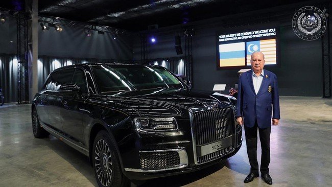 Raja Malaysia Sultan Ibrahim Iskandar Koleksi Mobil Putin, Limosin Aurus Senat