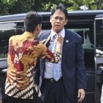 Purbaya Ancam Copot Dirjen Bea Cukai Jika Terbukti Terima Suap Rp2,9 Miliar