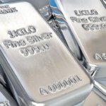 Harga Perak Antam Ambruk! Turun Tajam Rp2.350 per Gram Hari Ini