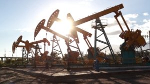 Minyak Dunia Ambrol! Dari US1 Kini Terseret ke US