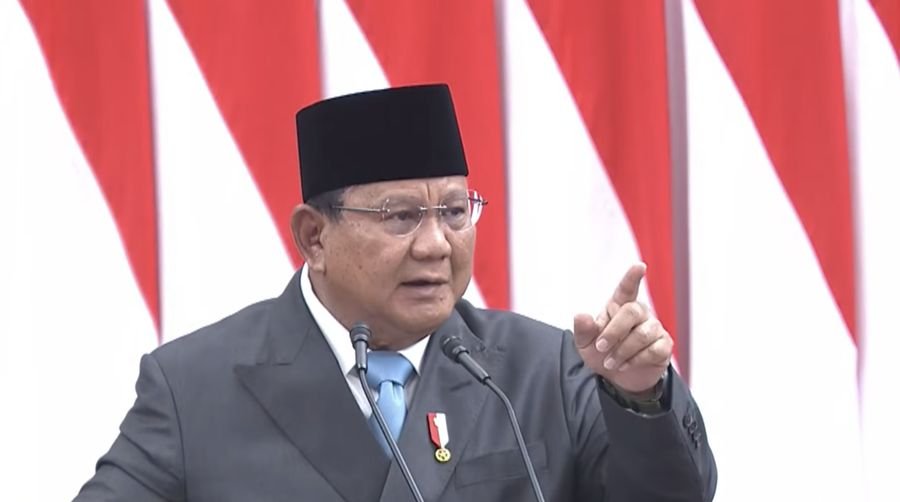 Prabowo Singgung “Beking Seragam Ijo-Coklat” di DPR, Warning Keras Oknum Aparat dan Pejabat