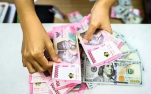 Rupiah Tersungkur, Ini Kurs BCA hingga BNI Hari Ini