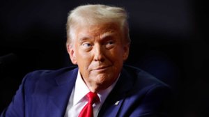 Selat Hormuz Kembali Panas, Trump Tolak Proposal Balasan Iran