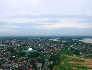Ekonomi Jambi Tumbuh 4,15 Persen, Tapi Uang Besar Bergerak ke Mana? Ini Peta Bisnis Jambi 2026
