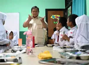 Prabowo Instruksikan Anggaran Program MBG Dipangkas Jadi Rp268 Triliun