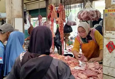 Harga Sembako Pasar Talang Banjar Jambi Stabil, Daging Sapi Tembus Rp150 Ribu per Kg