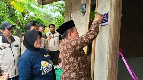 Nasrul Pastikan 555 Rumah Warga Miskin Ekstrem di Jambi Dibedah Tahun Ini